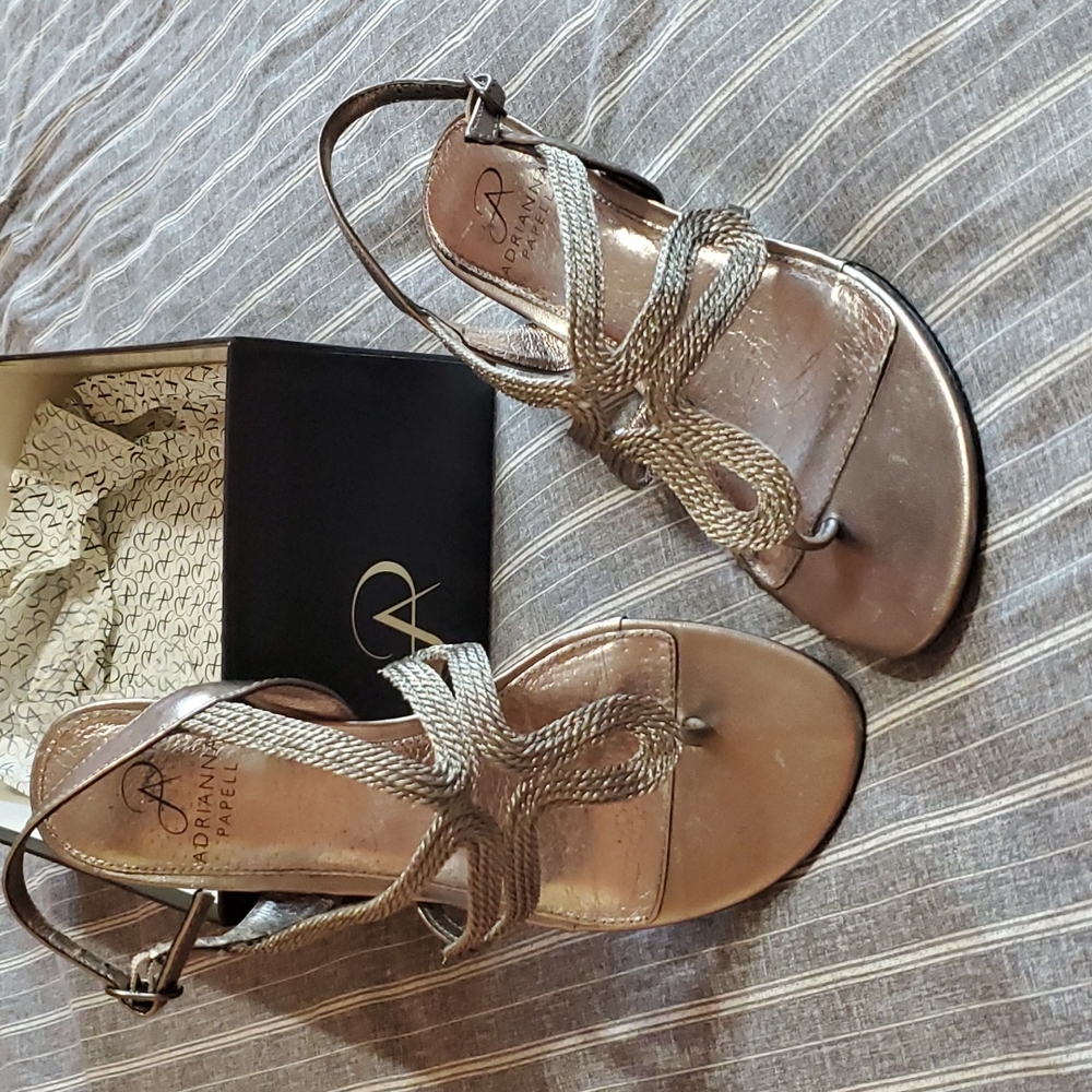 Sandles
